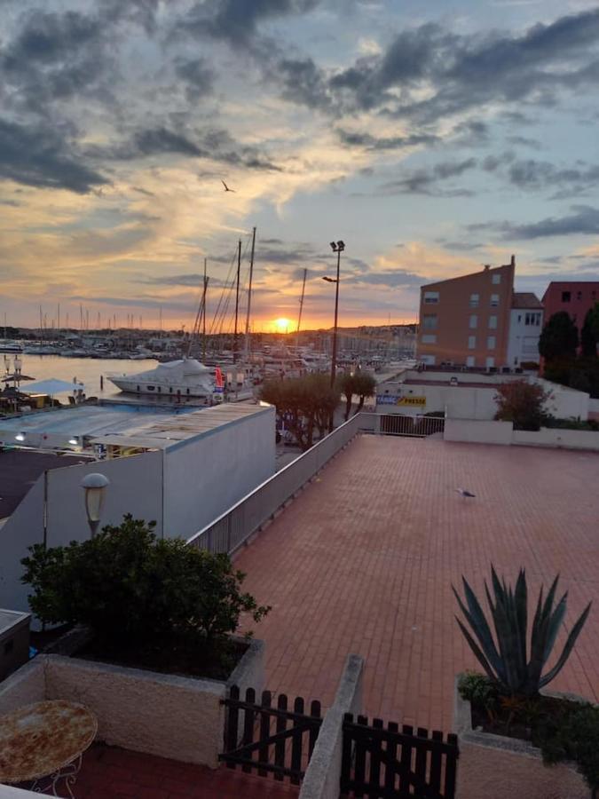 Agreable Studio Vue Port Au Cap D'Agde Bagian luar foto